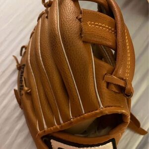 Classic Brown Baseball Glove